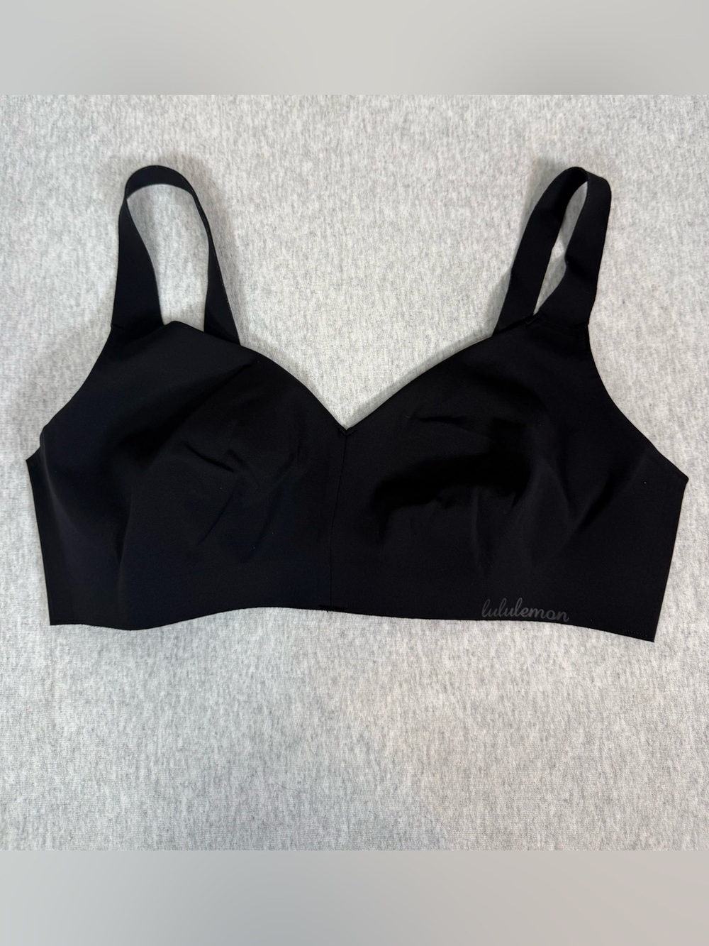Lululemon V-Neck Sports Bra - Black - 36C